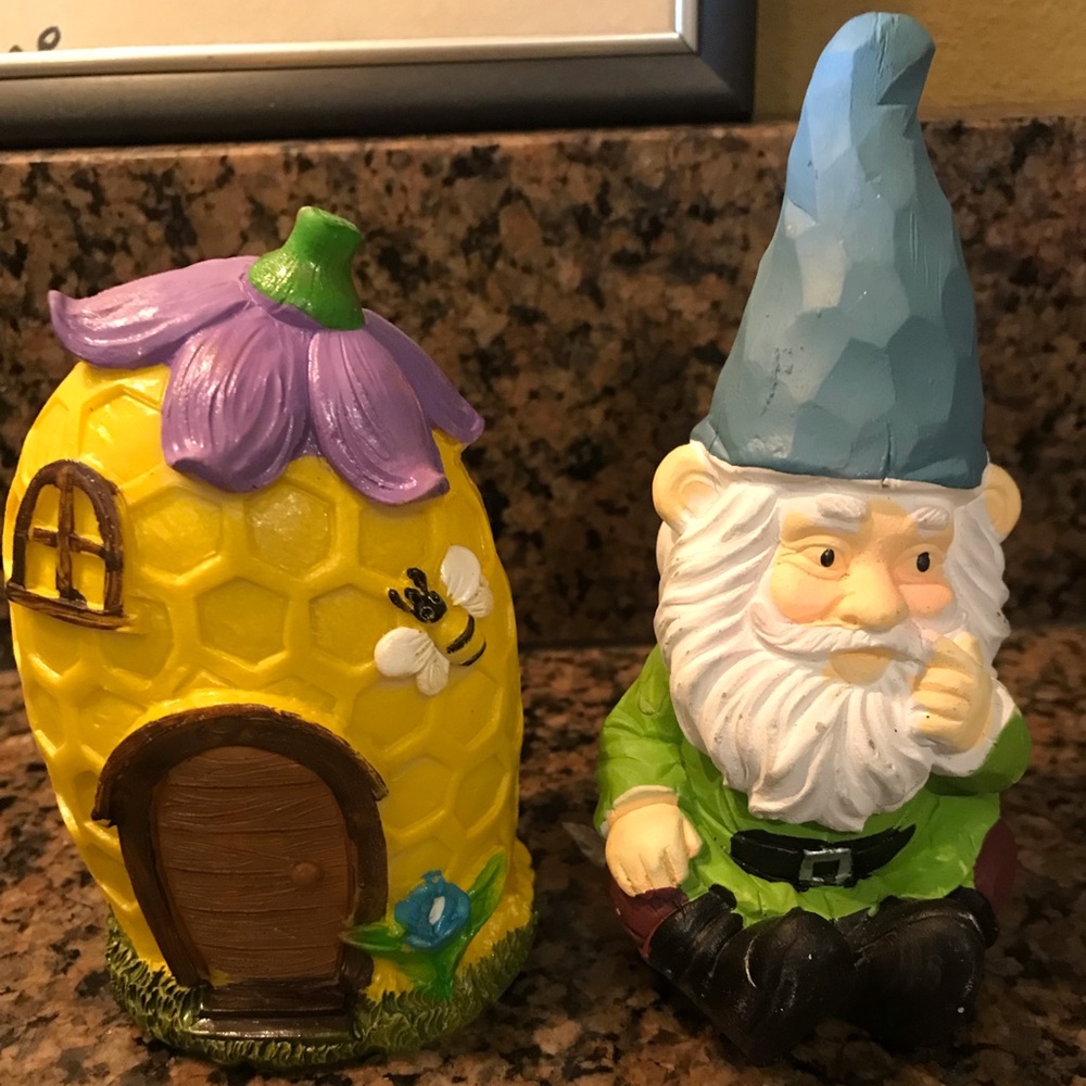 Gnome or fairy garden accessories.   NWT